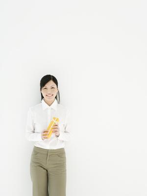 効率的な勤怠管理を実現！タイムカードの最適な選び方とは？